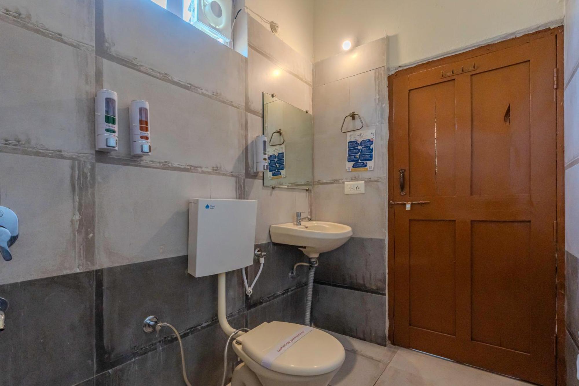 Wow Stayz2 Pachmarhi Foothill Cottages Экстерьер фото