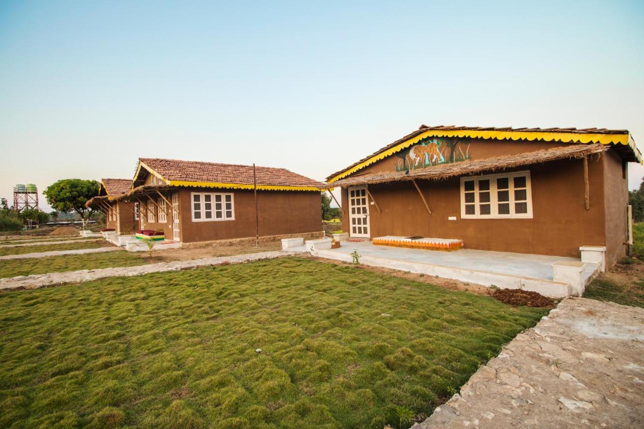 Wow Stayz2 Pachmarhi Foothill Cottages Экстерьер фото